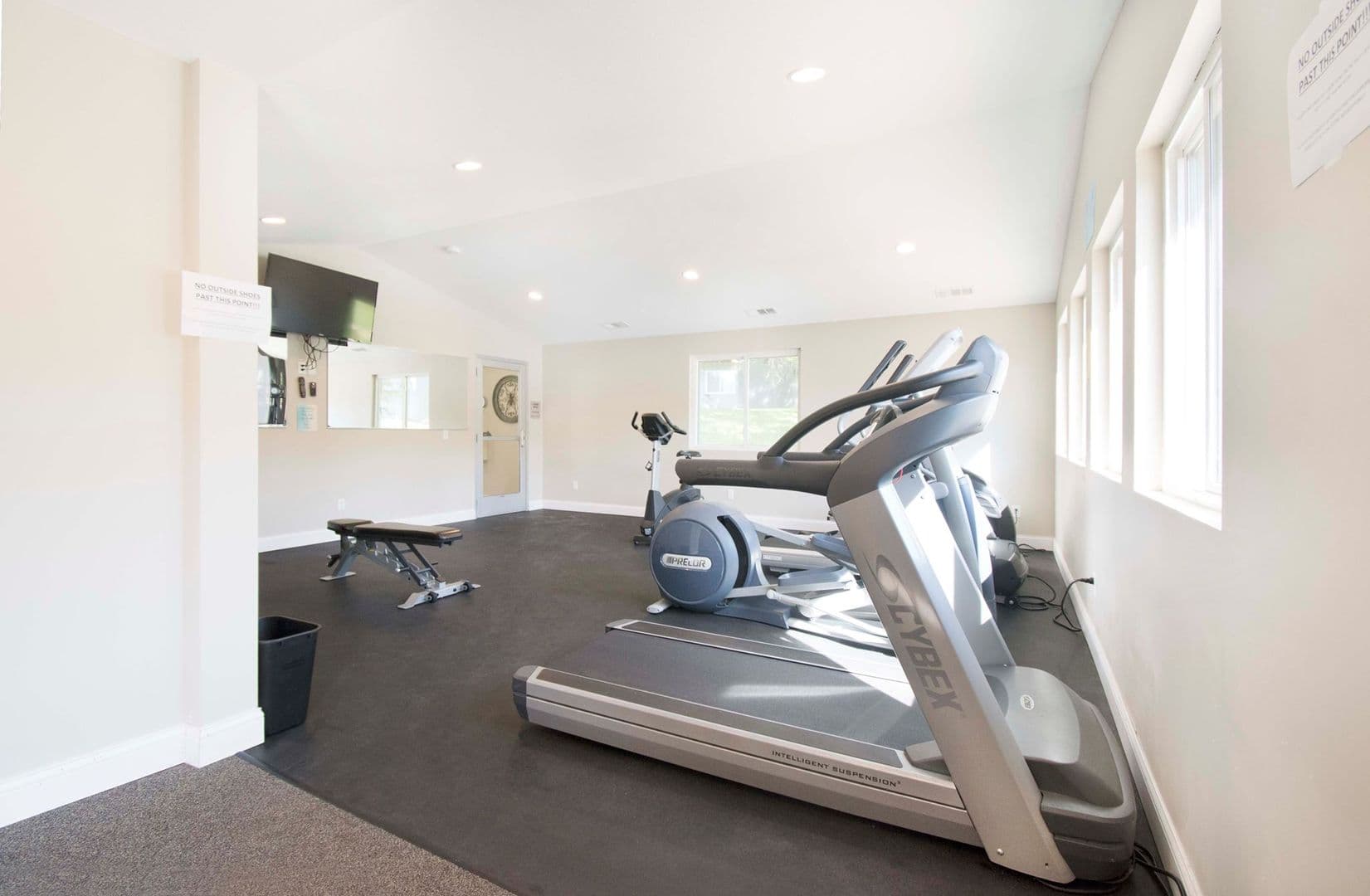 Chanhassen Apartment: 7721 Chanhassen Rd