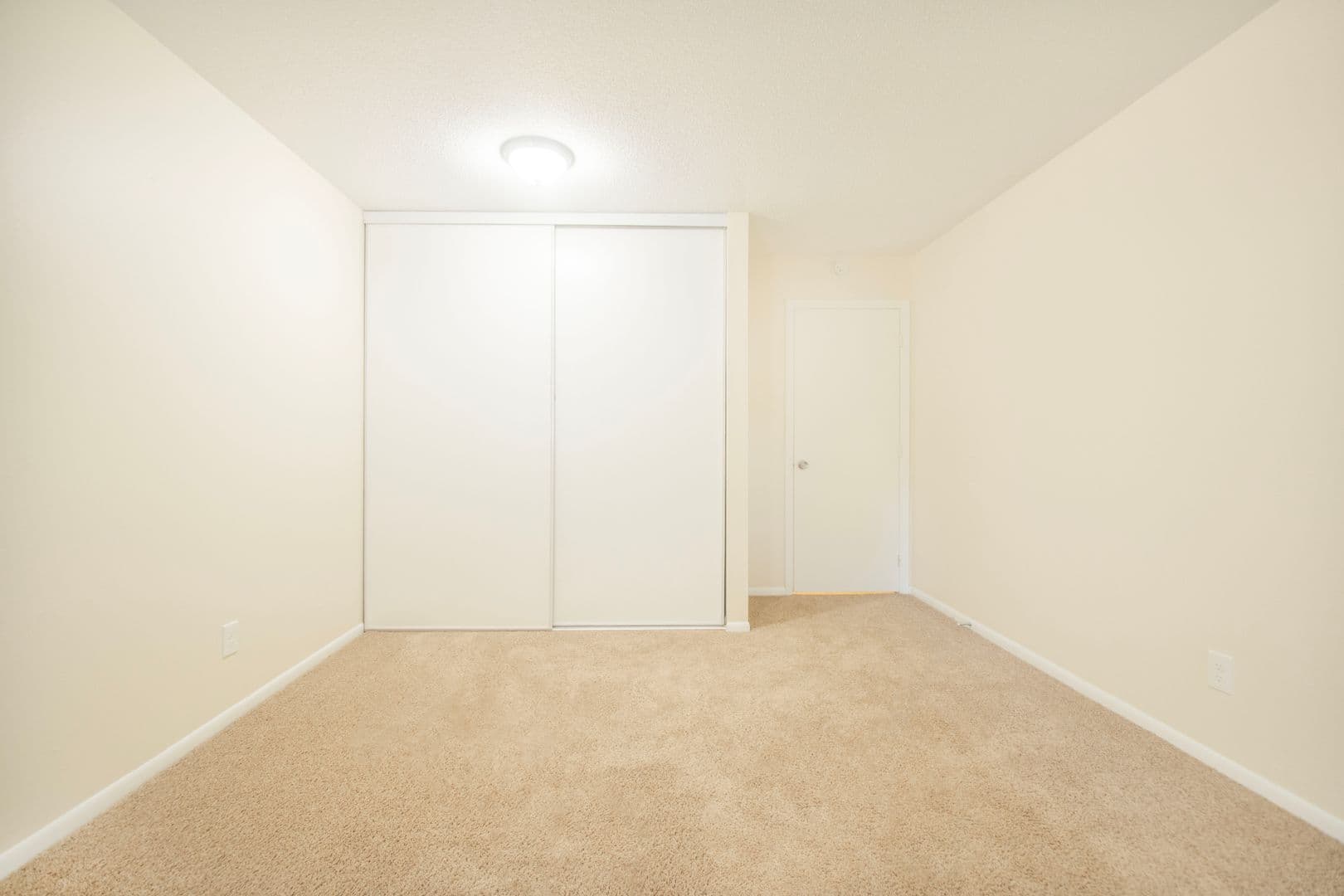 Excelsior Apartment: 840 3rd Avenue