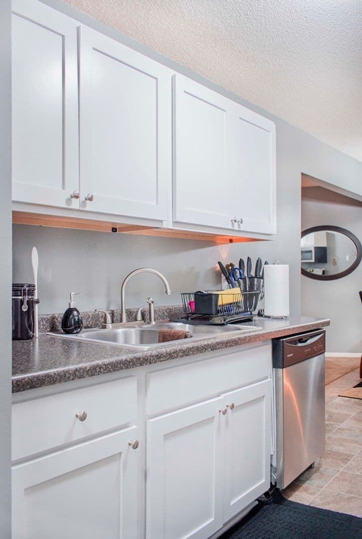 Brooklyn Park Apartment: 8221 Riverview Lane