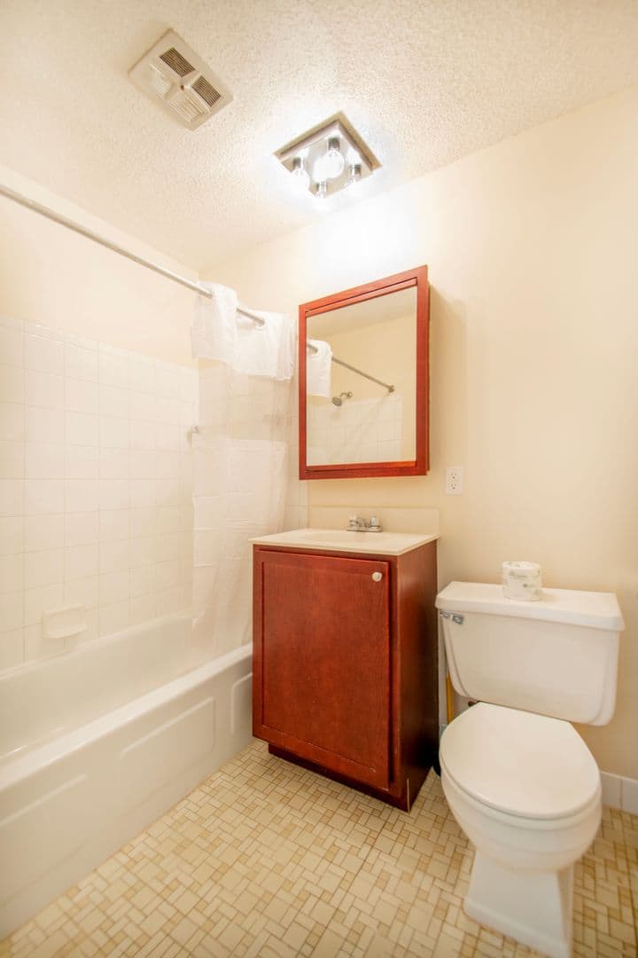 Excelsior Apartment: 832 3rd Ave S