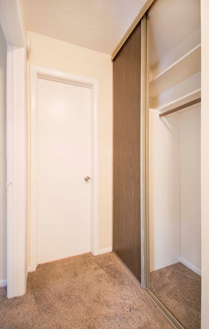 Excelsior Apartment: 840 3rd Avenue