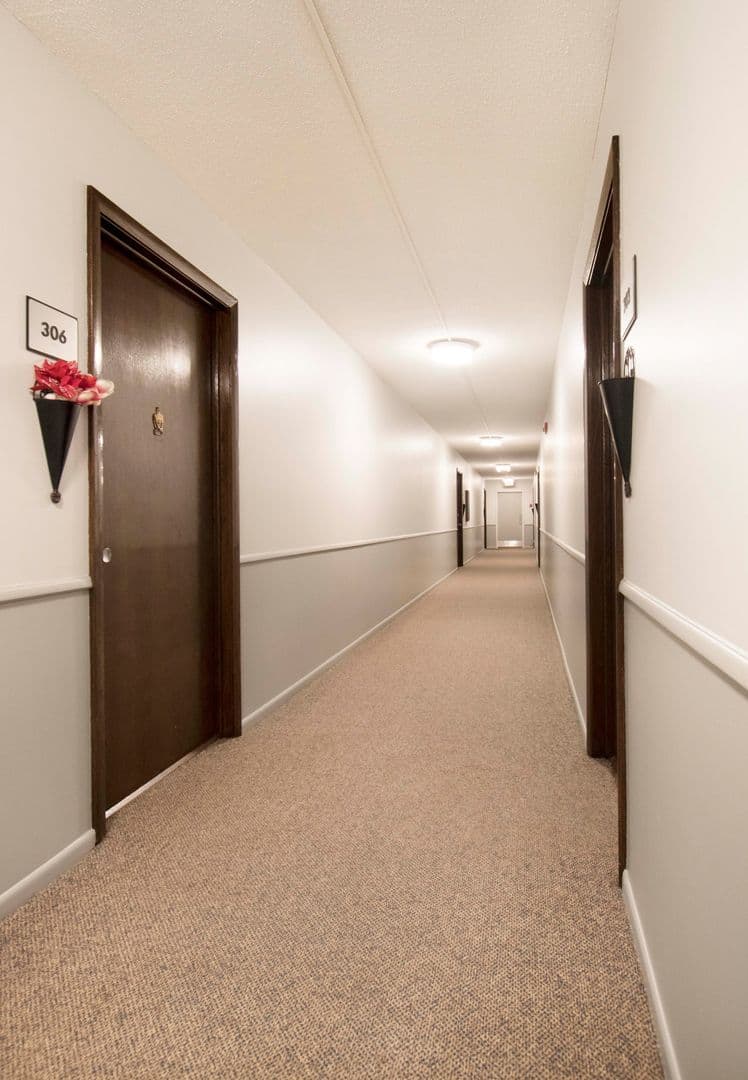 Excelsior Apartment: 840 3rd Avenue