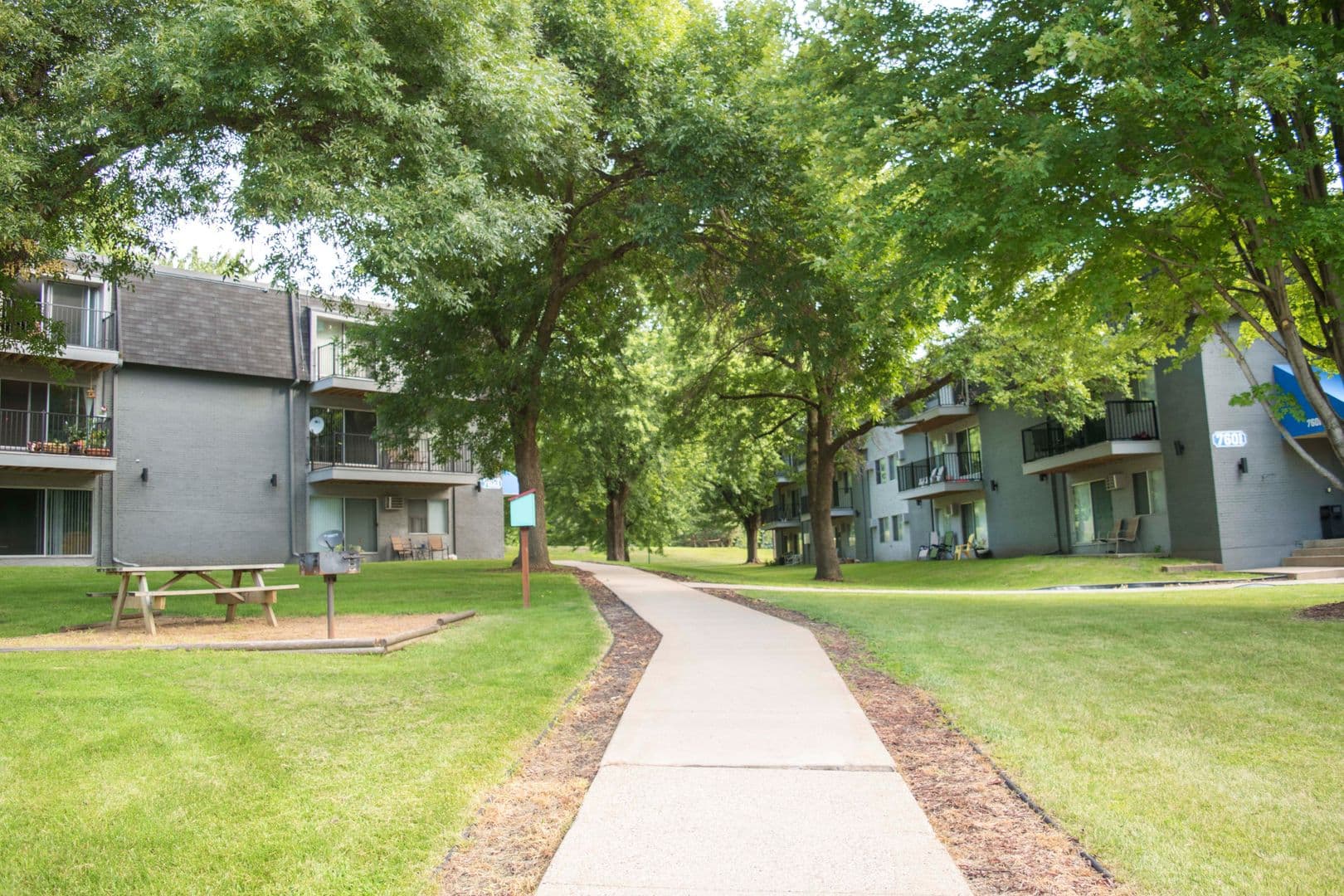 Chanhassen Apartment: 7721 Chanhassen Rd