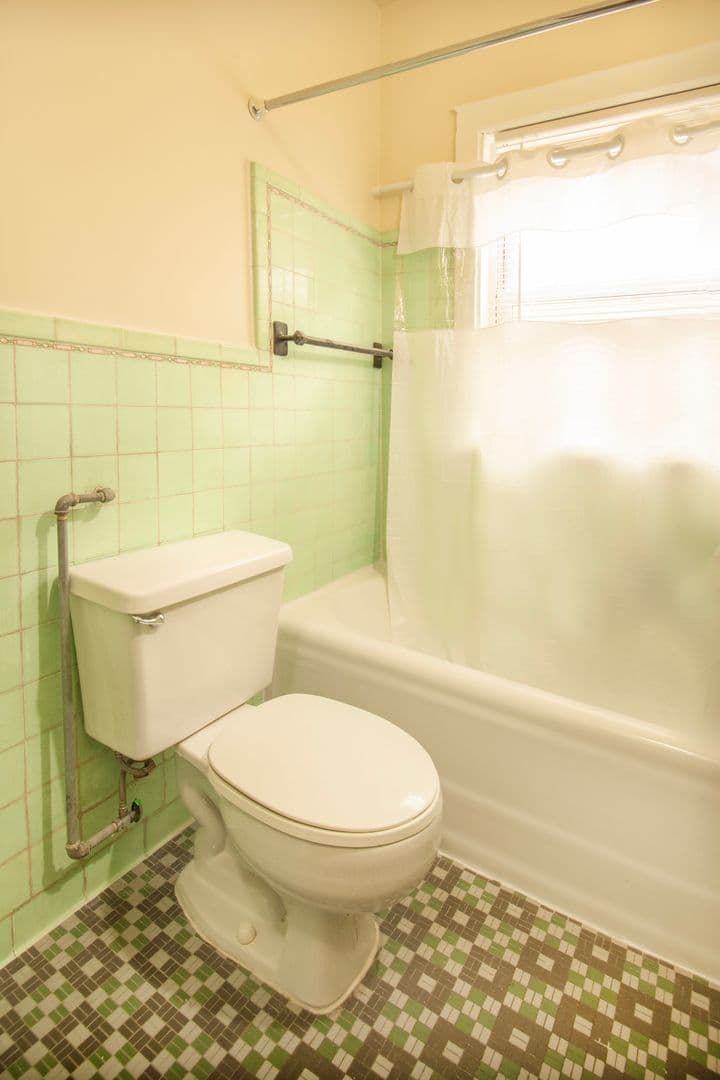 Minneapolis Apartment: 4422 Nicollet Avenue South