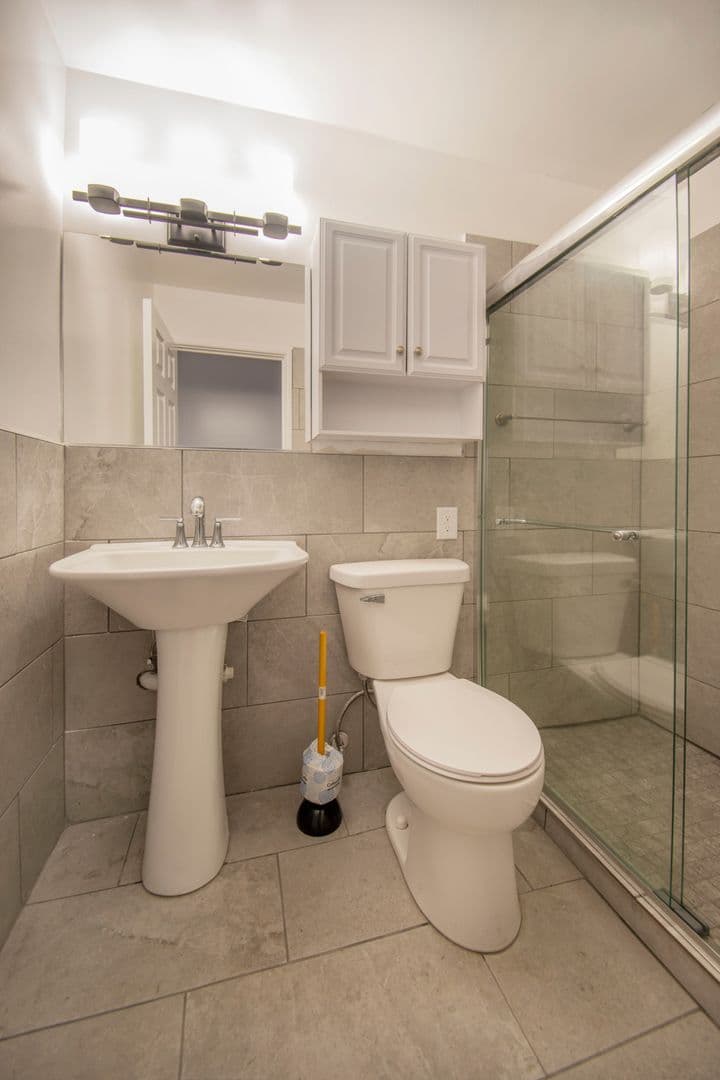 Minneapolis Apartment: 350 26th Ave NE