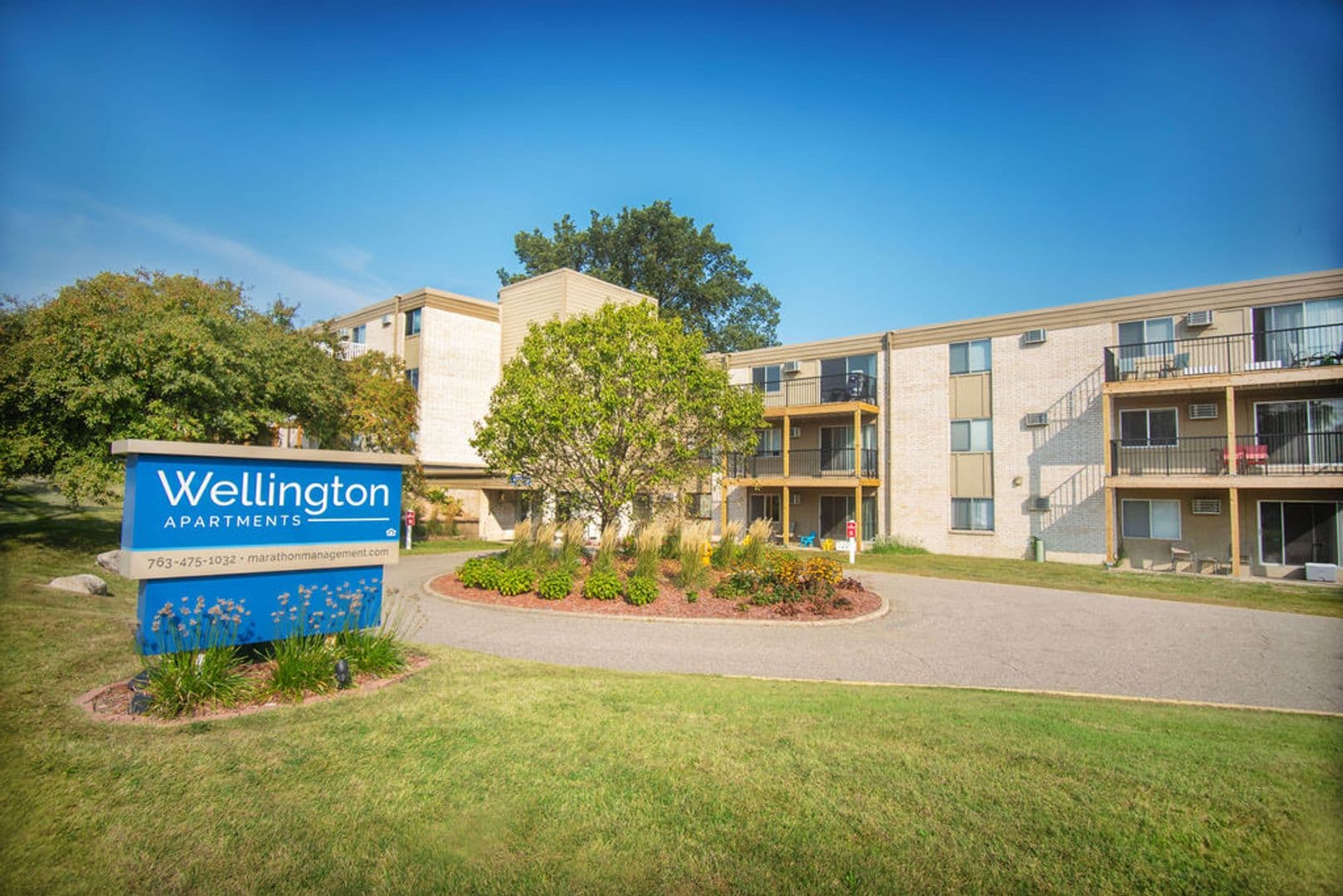 Plymouth Apartment: 17210 County Rd 6