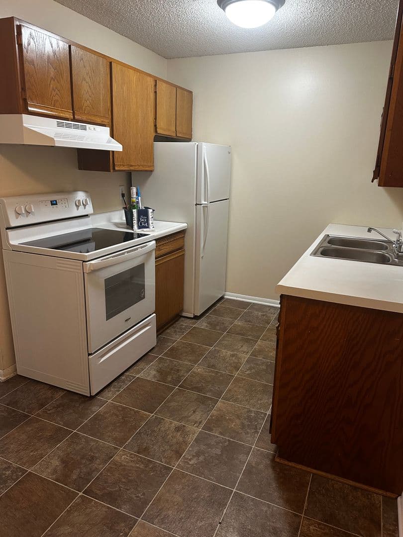 Excelsior Apartment: 818 3rd Ave S