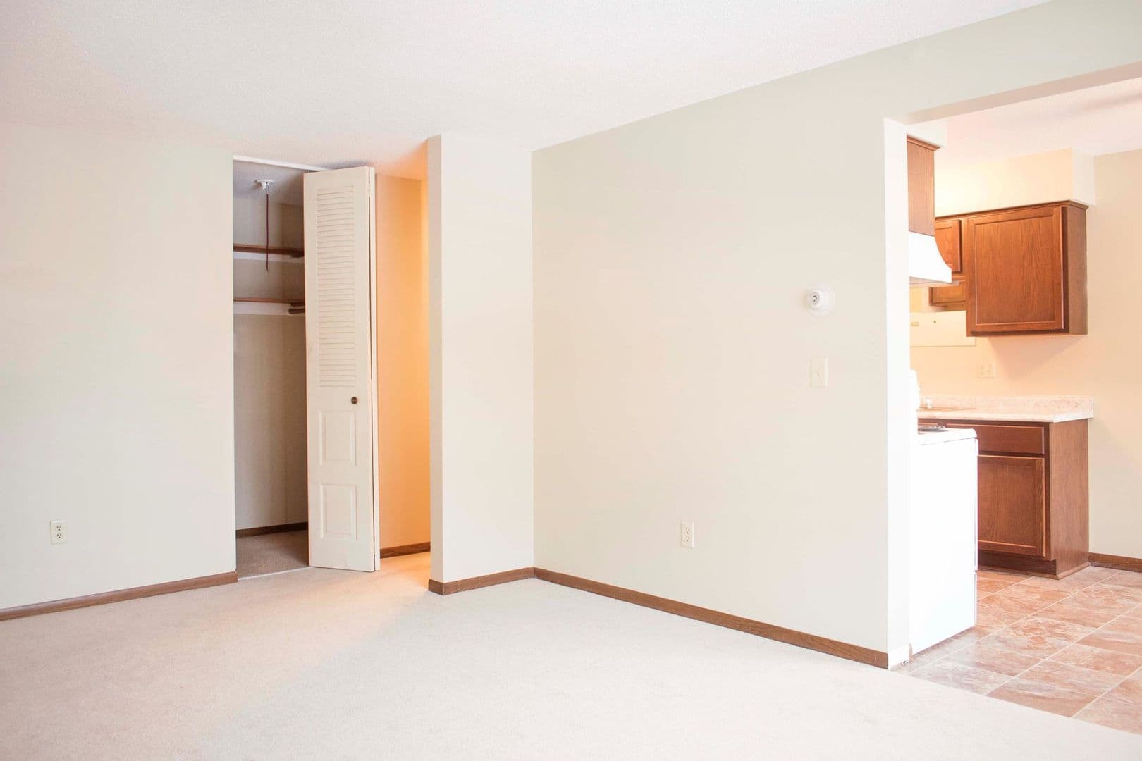 Waconia Apartment: 140 3rd Street West