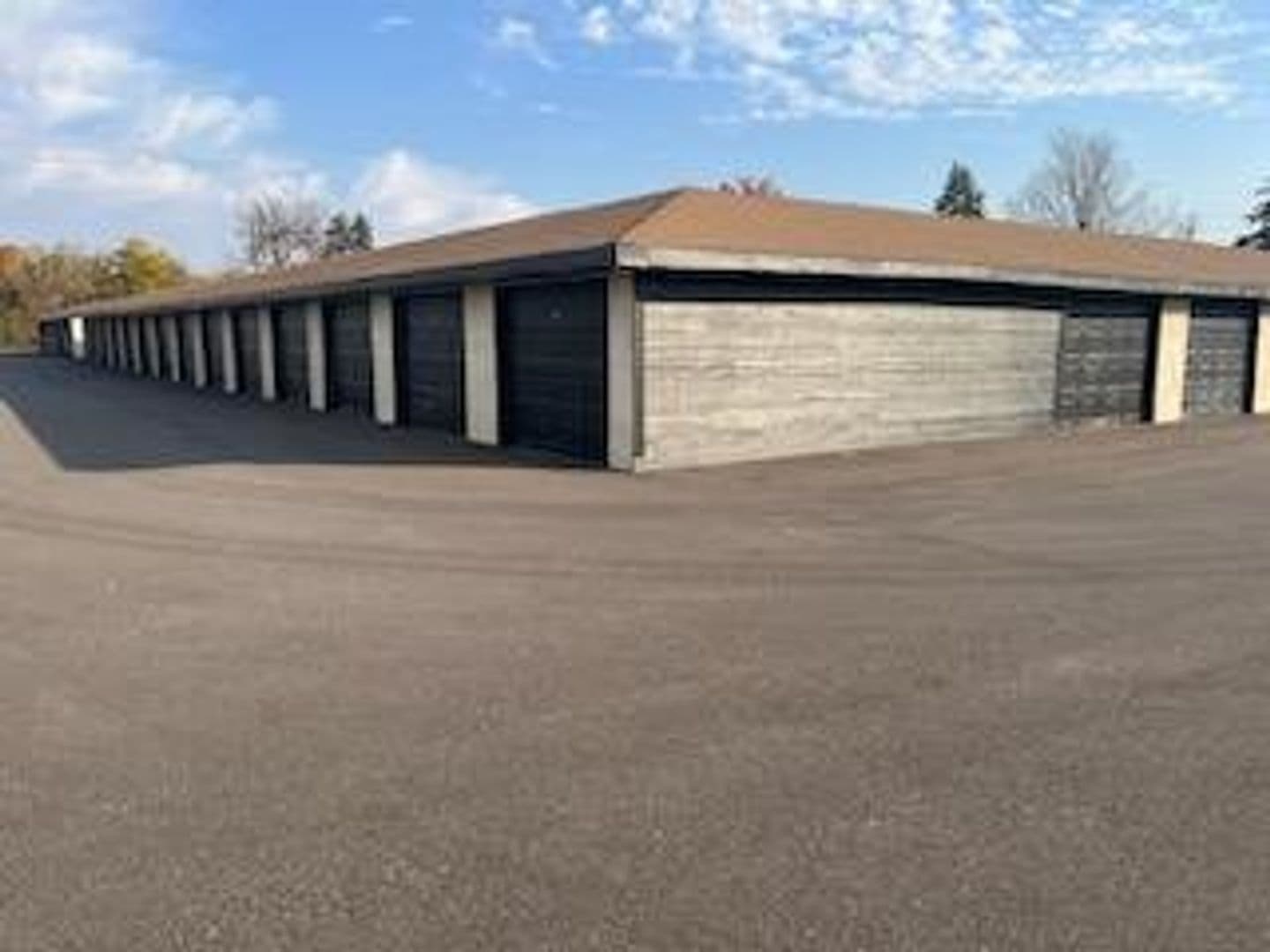 Elk River Apartment: 18594 Gary St