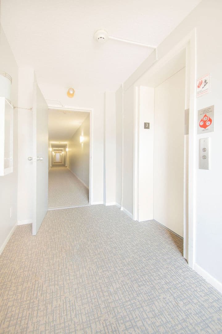 Plymouth Apartment: 17210 County Rd 6