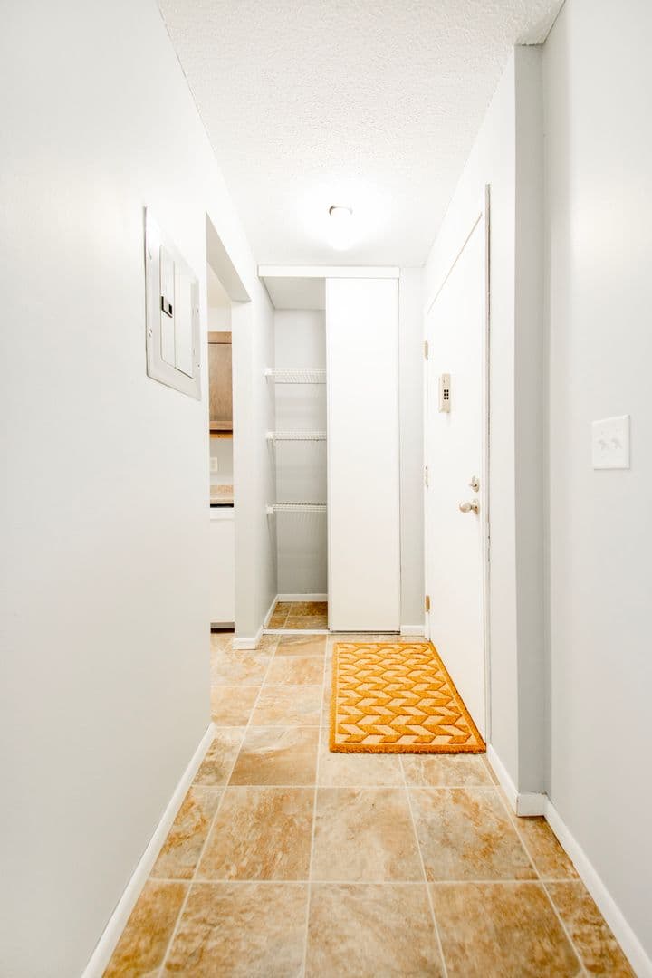 Chanhassen Apartment: 7721 Chanhassen Rd