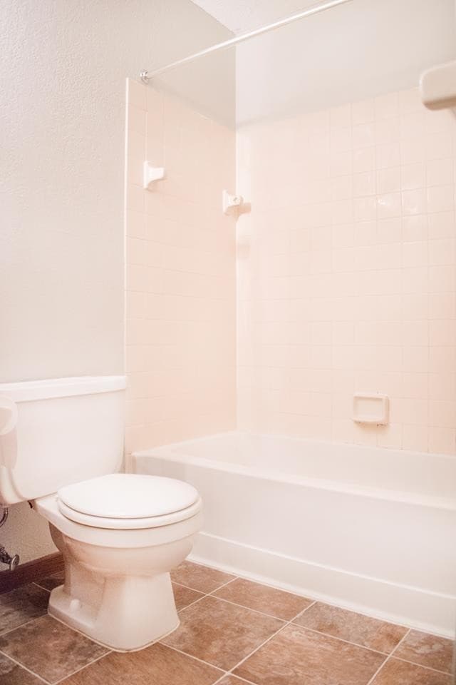St. Bonifacius Apartment: 4075 Tower St