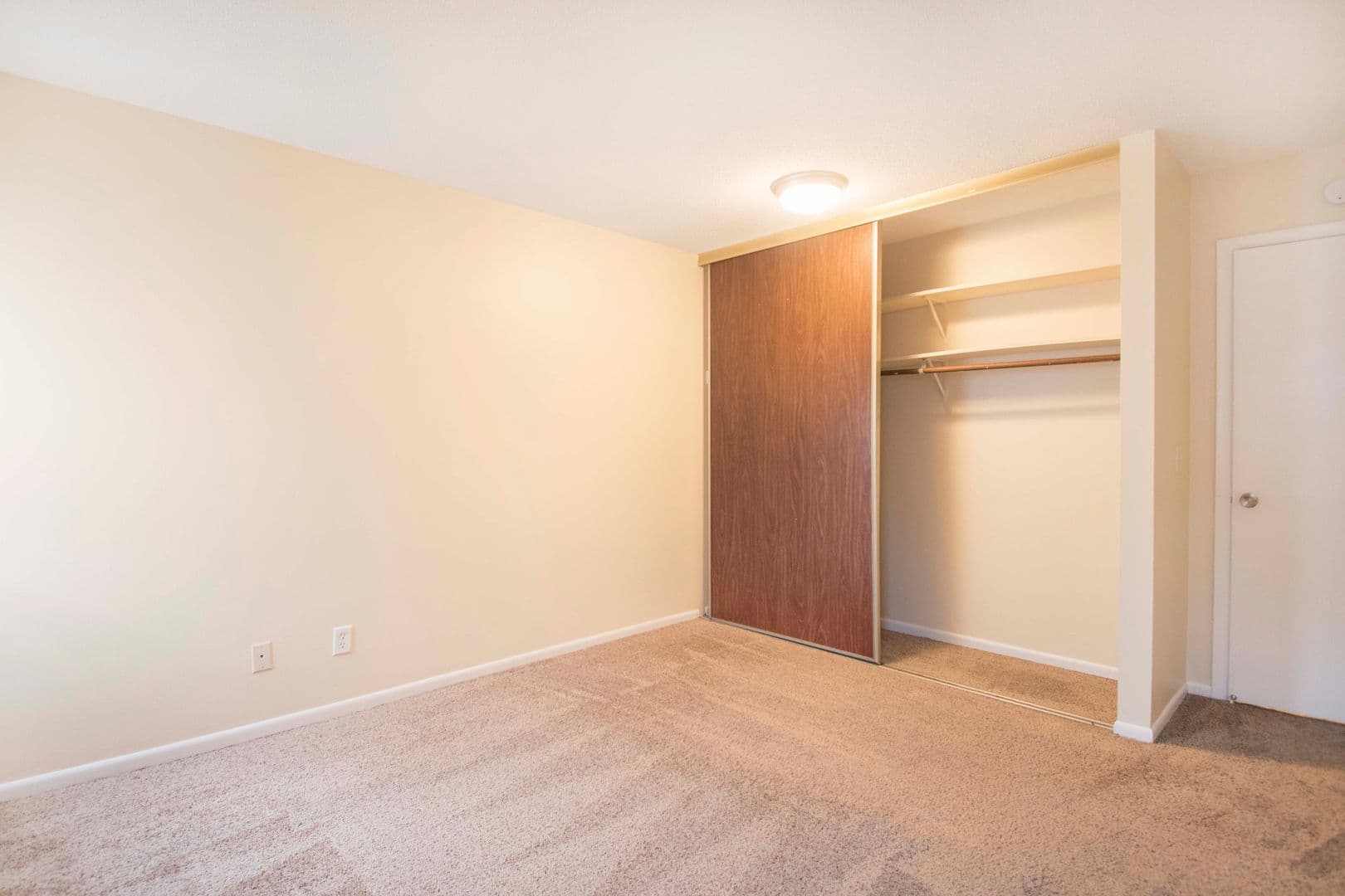 Excelsior Apartment: 840 3rd Avenue