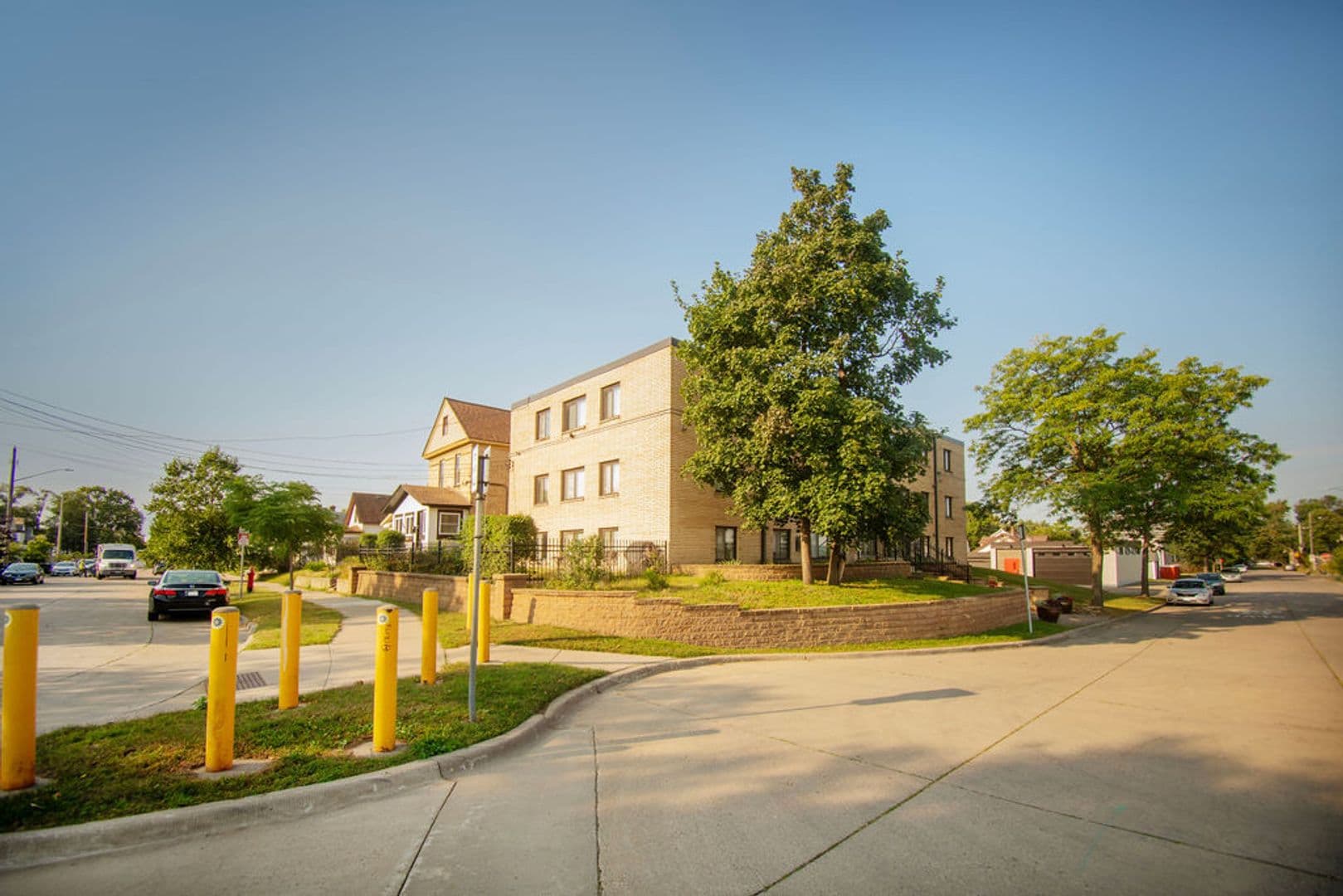 Minneapolis Apartment: 350 26th Ave NE