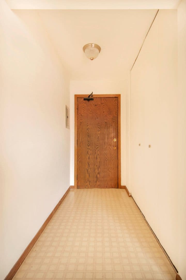 Brooklyn Park Apartment: 8221 Riverview Lane