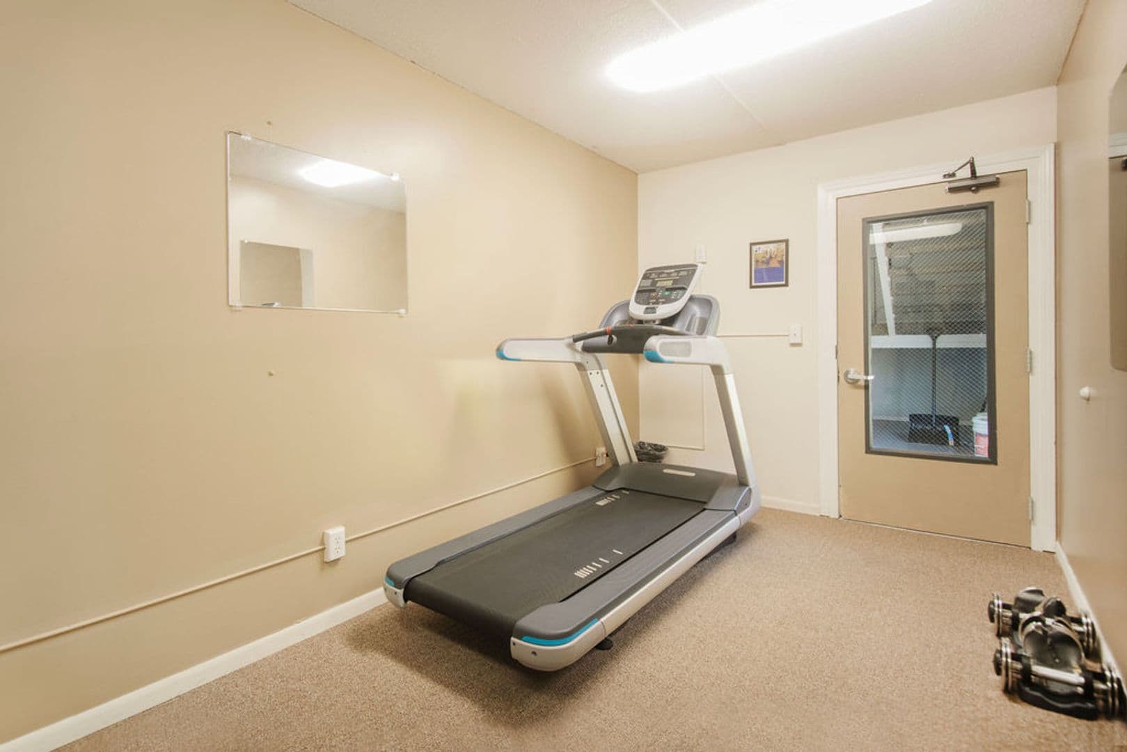 Plymouth Apartment: 17210 County Rd 6