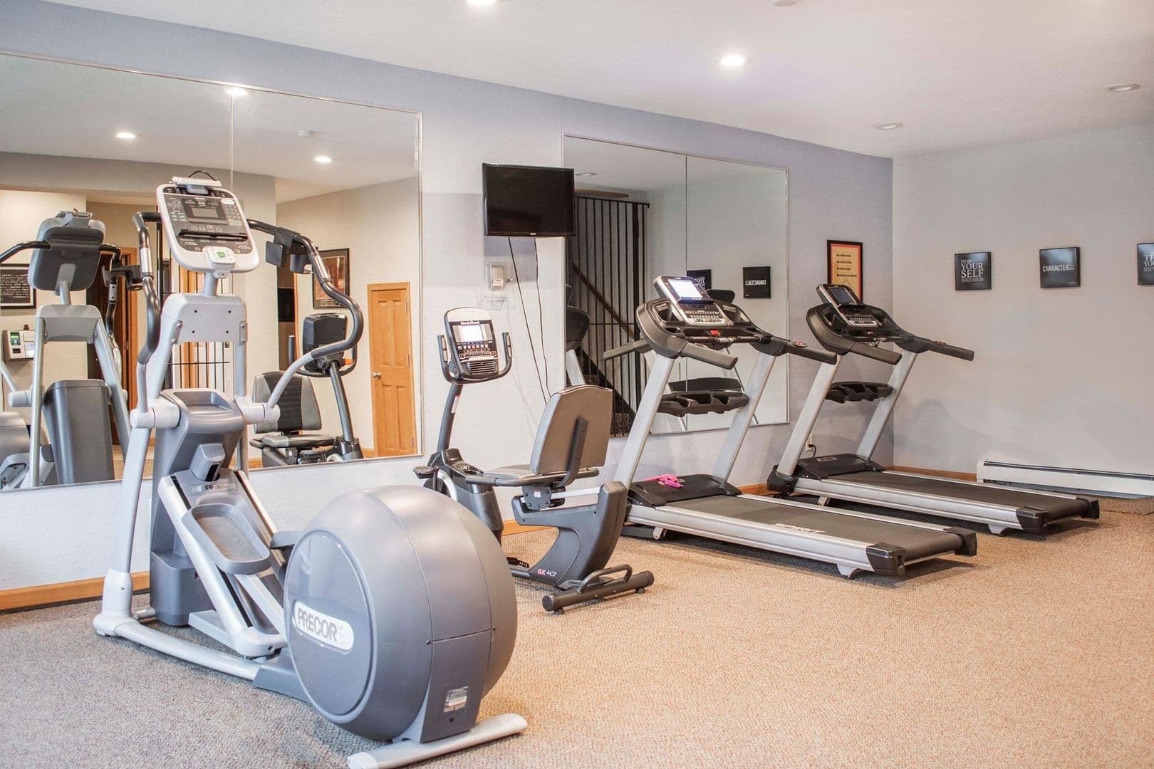 Brooklyn Park Apartment: 8221 Riverview Lane