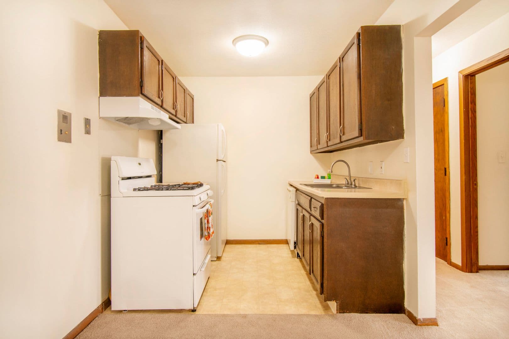 Brooklyn Park Apartment: 8221 Riverview Lane