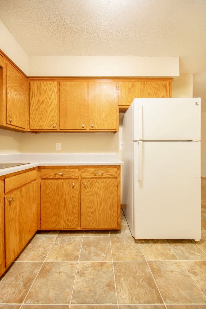 Elk River Apartment: 18594 Gary St