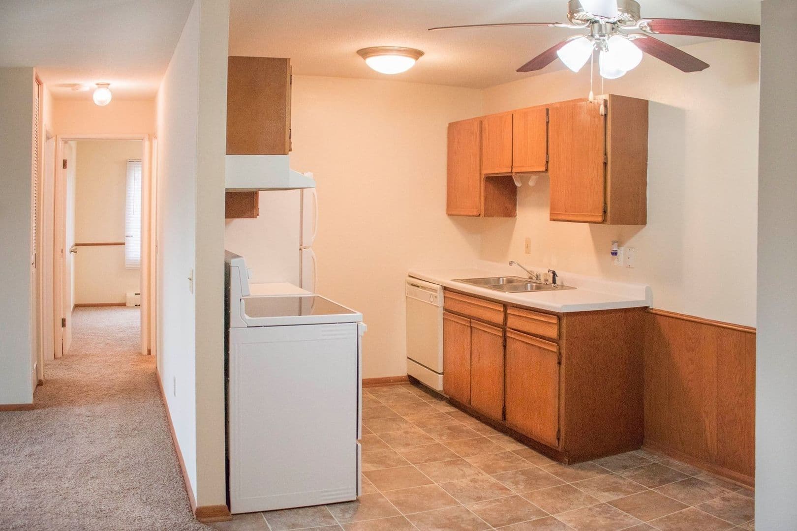 Excelsior Apartment: 818 3rd Ave S