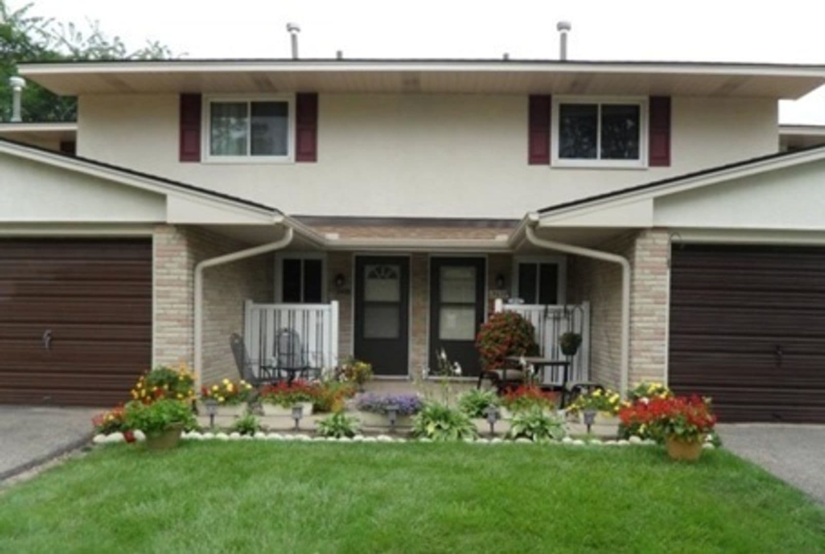New Hope Apartment: 3501-3507 Hillsboro Ave N