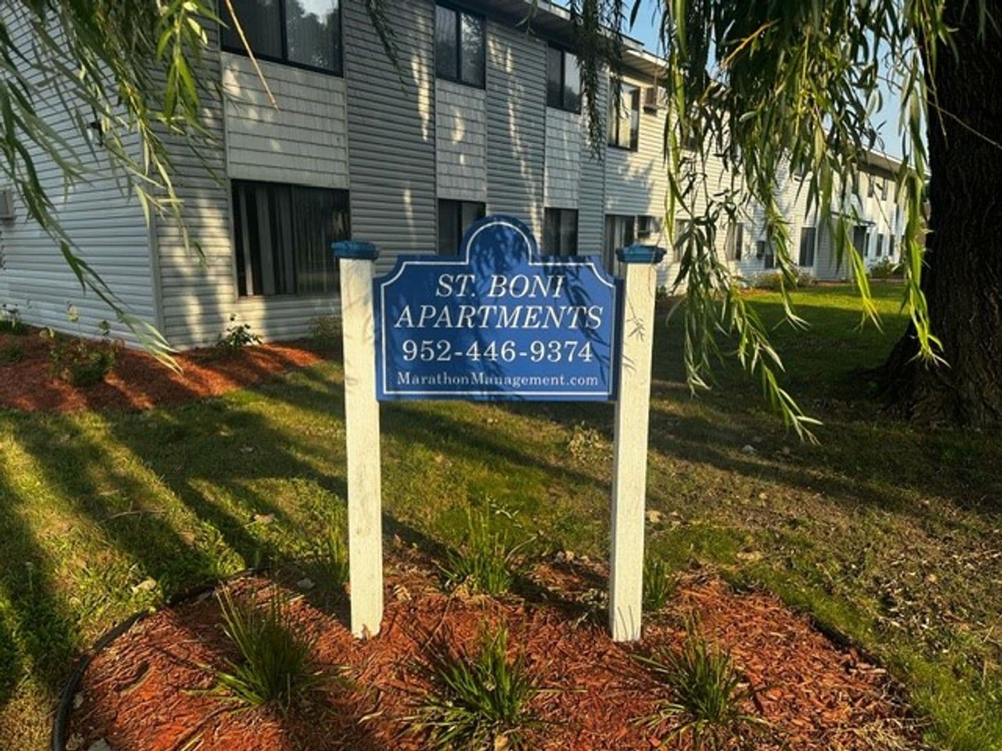 St. Bonifacius Apartment: 4075 Tower St