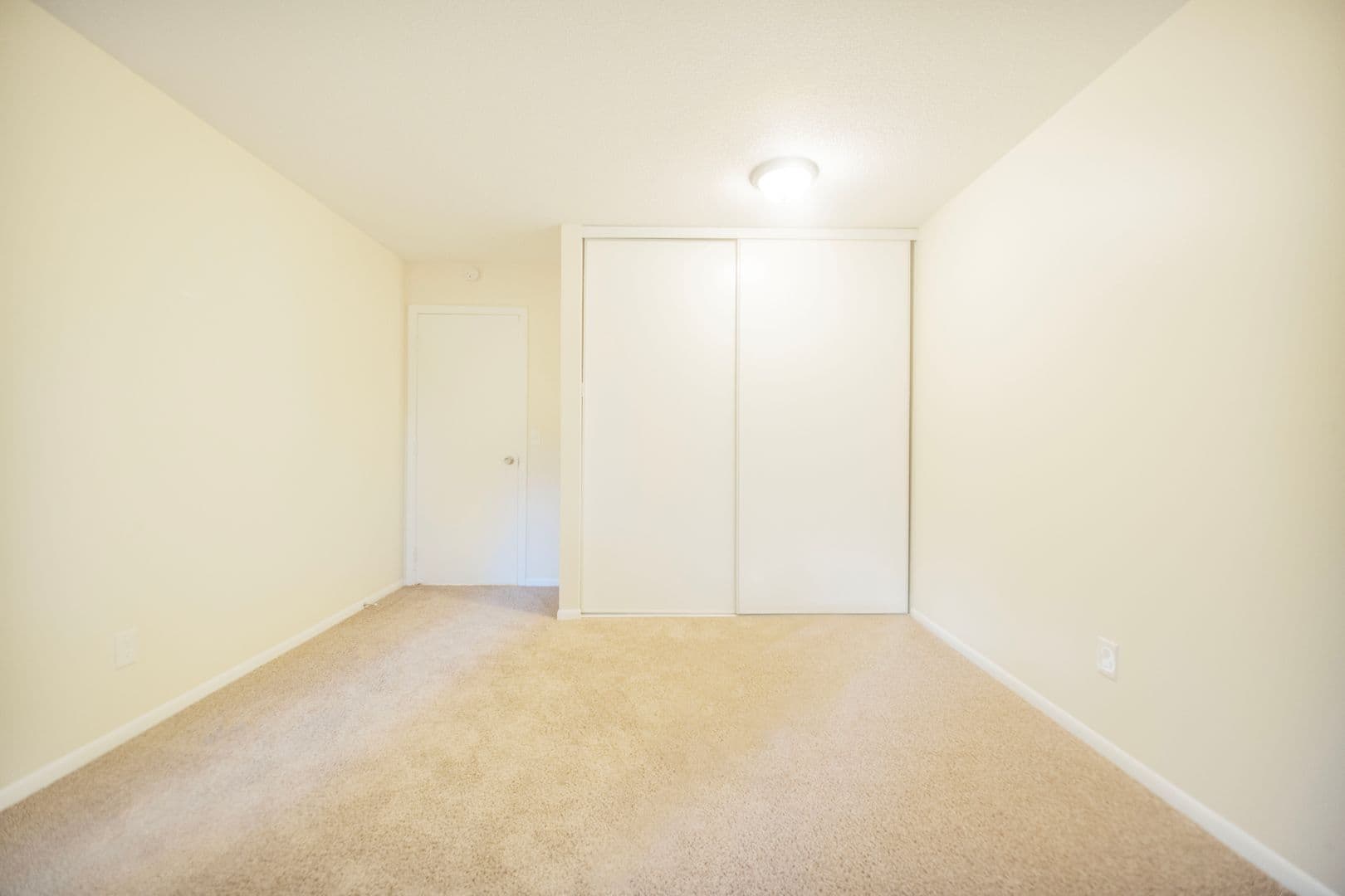 Excelsior Apartment: 840 3rd Avenue