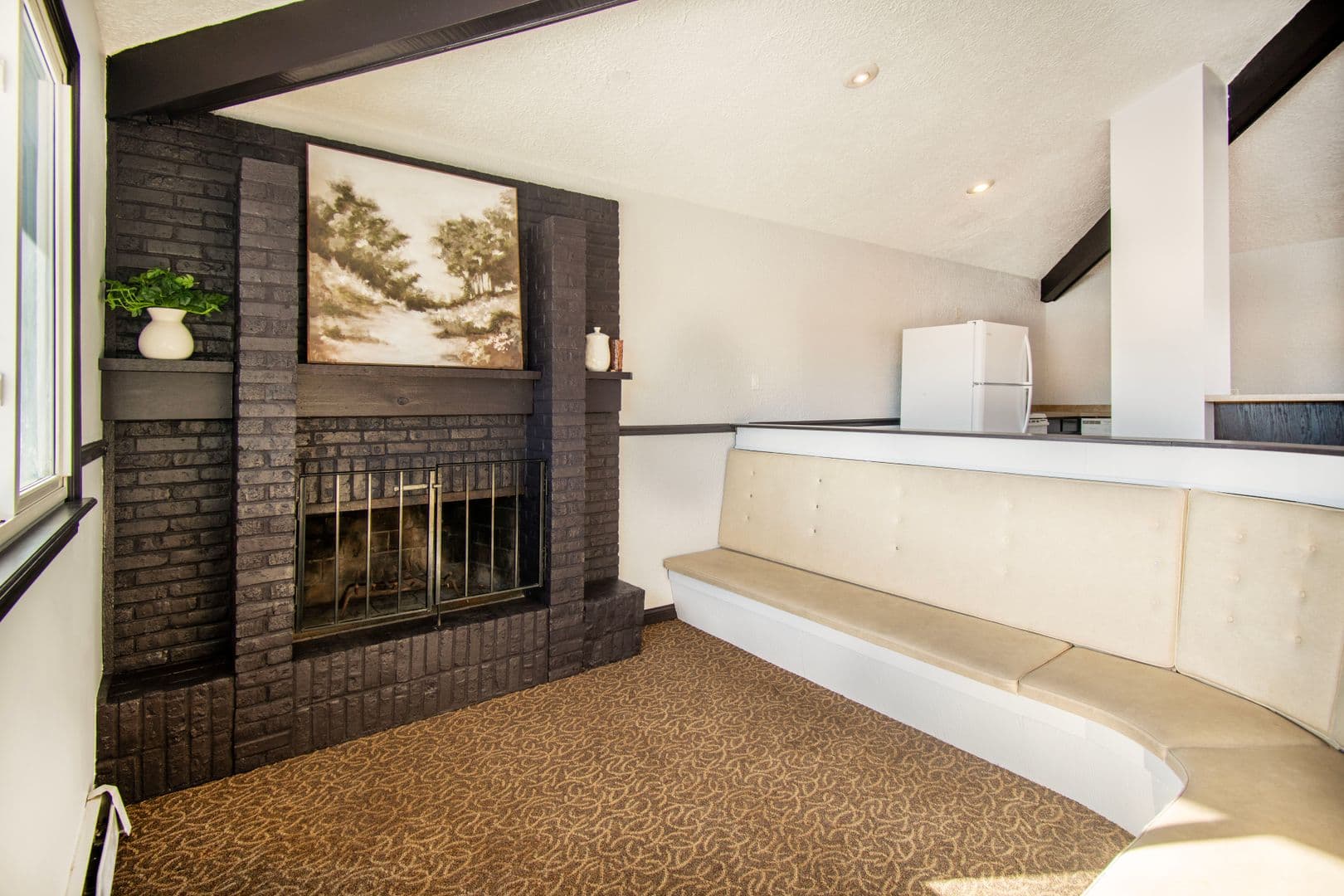 Brooklyn Park Apartment: 8221 Riverview Lane