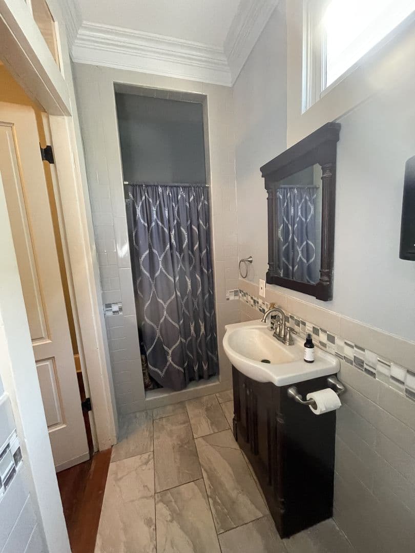 New Orleans Apartment: 4438-4440 Canal St.