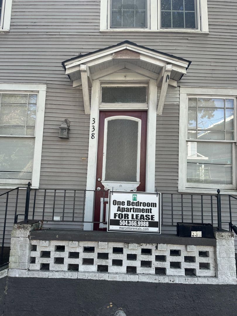 New Orleans Apartment: 4337-4339 Banks St.