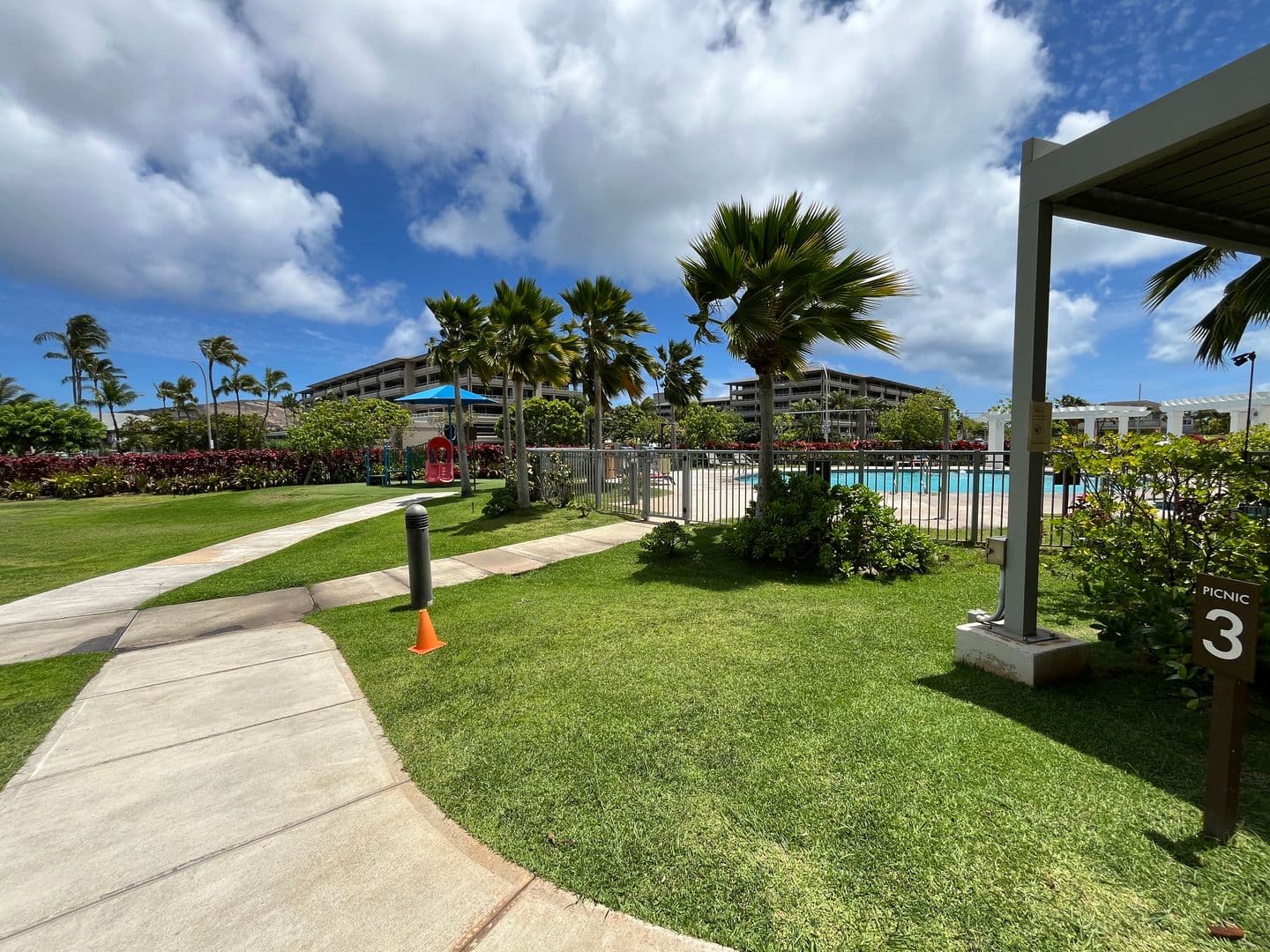 Honolulu Condo: 7000 Hawaii Kai Drive, #3403