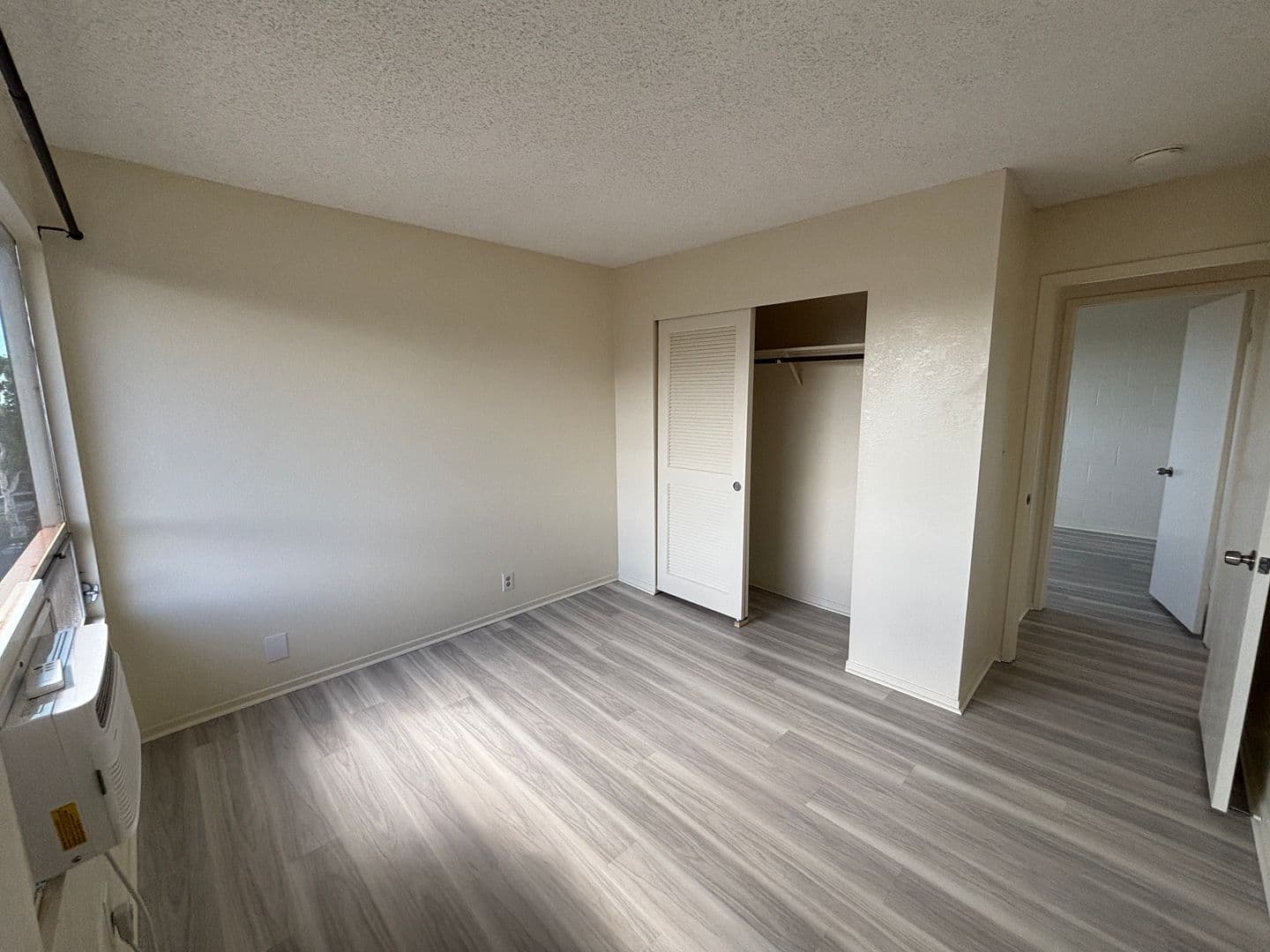 Waipahu House: 94-1059 Leomana Place