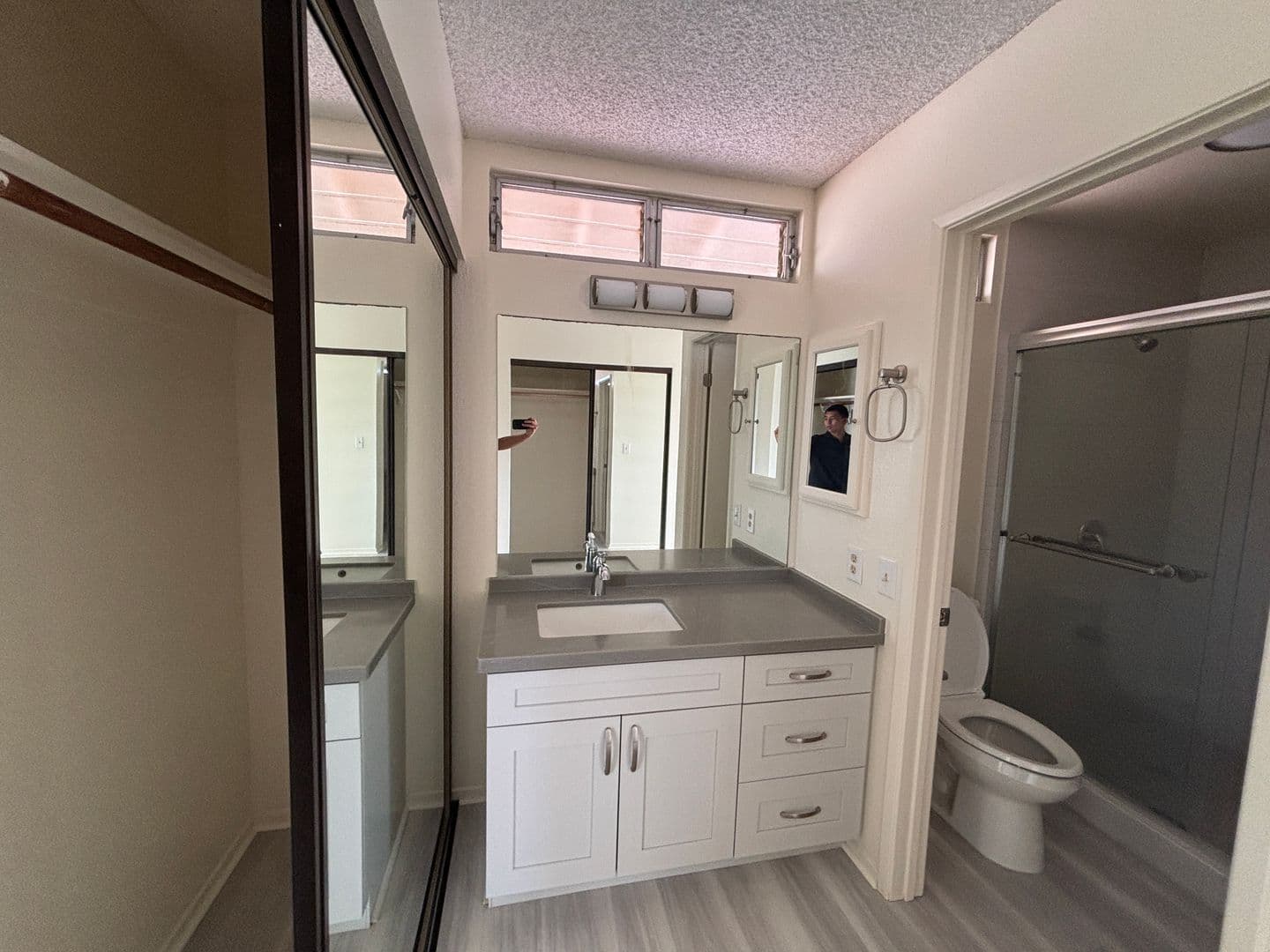 Waipahu House: 94-1059 Leomana Place