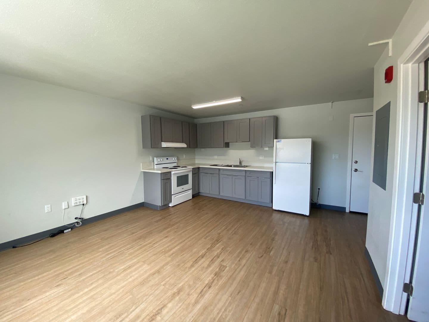 Honolulu Apartment: 311 Puuhue Place