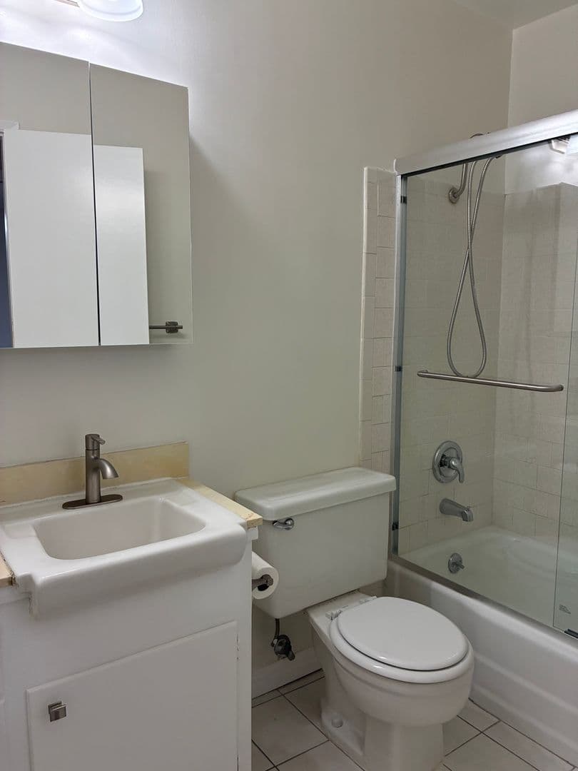 Sierra Madre Apartment: 53 Suffolk Ave.
