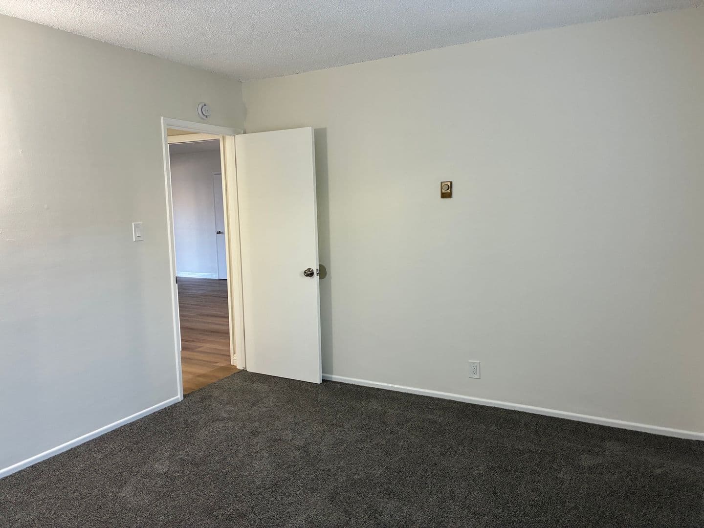 Sierra Madre Apartment: 53 Suffolk Ave.