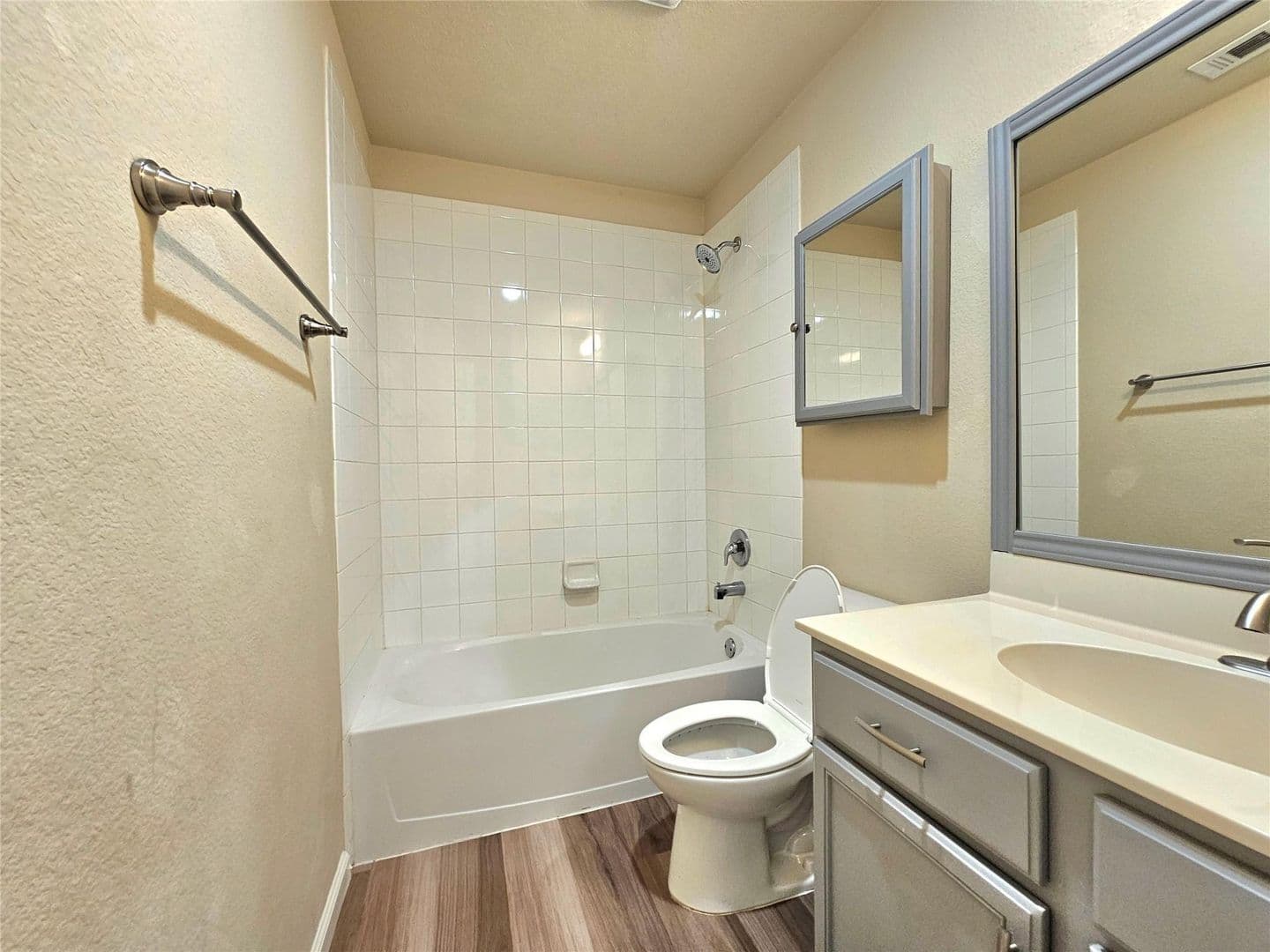 Princeton House: 1812 Arbordale Way