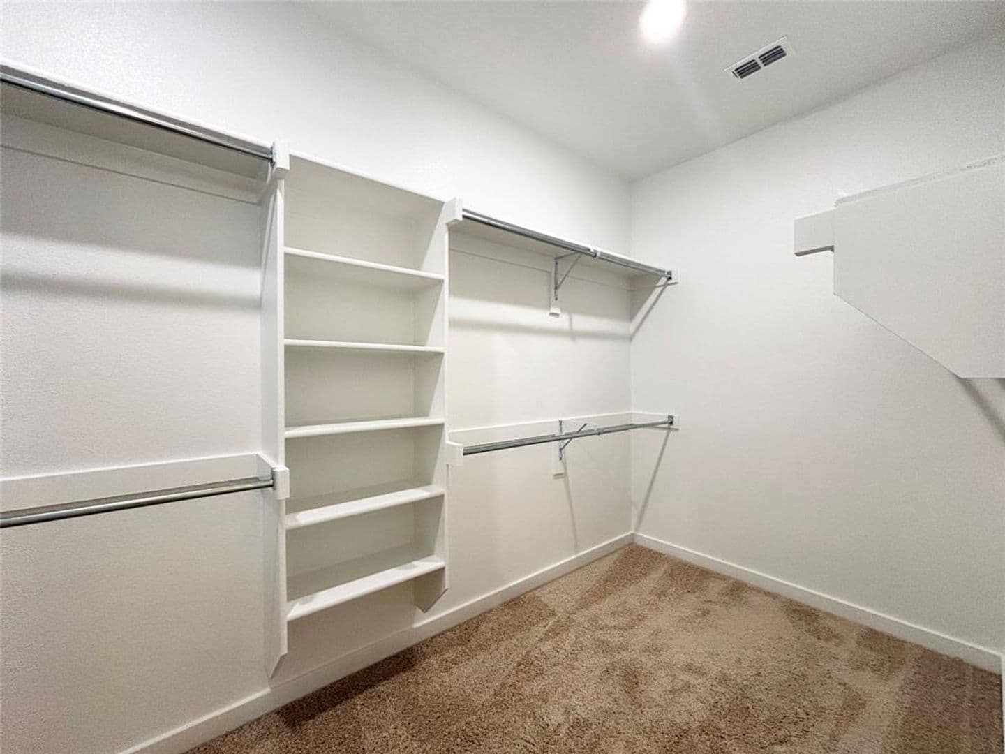 Melissa House: 1105 Mahogany Dr