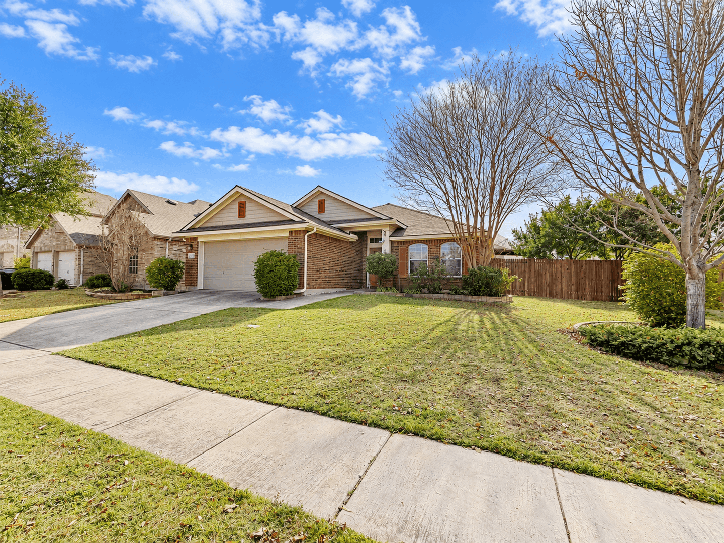 Forney House: 2111 Red River Rd