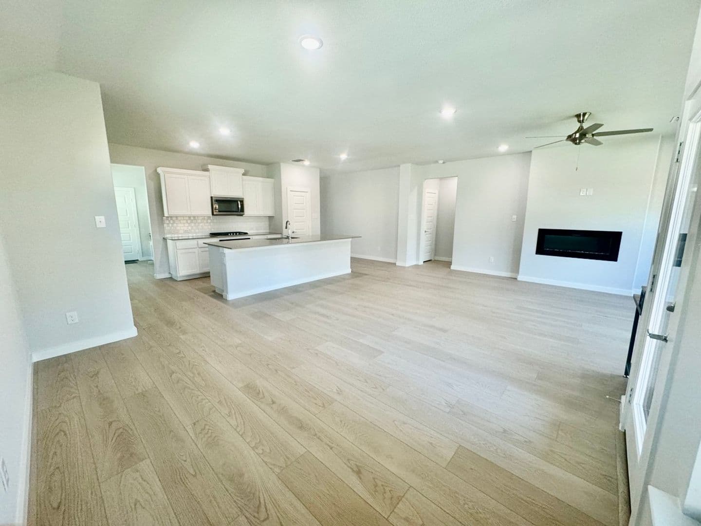 Melissa House: 1105 Mahogany Dr