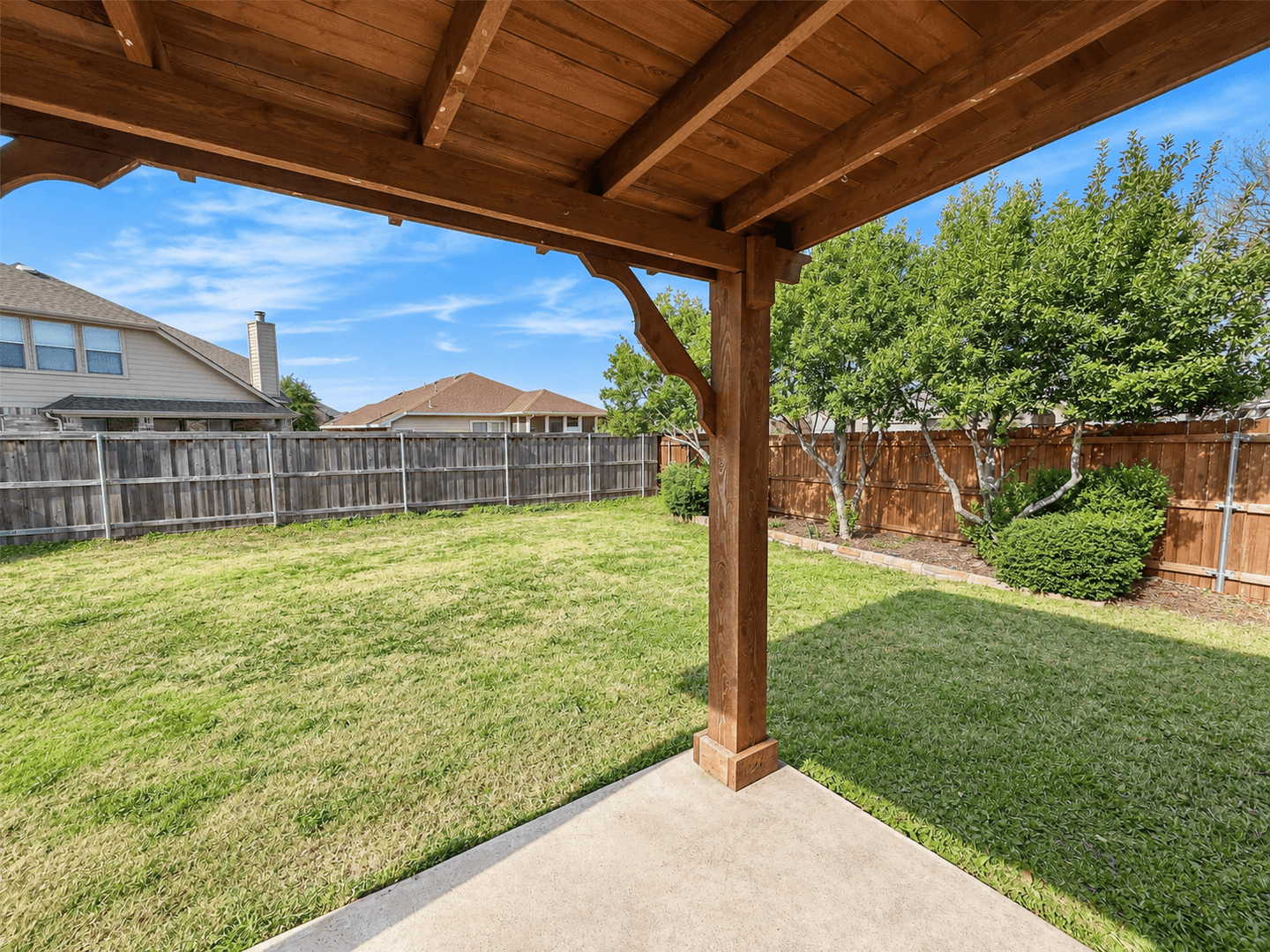 Forney House: 2111 Red River Rd