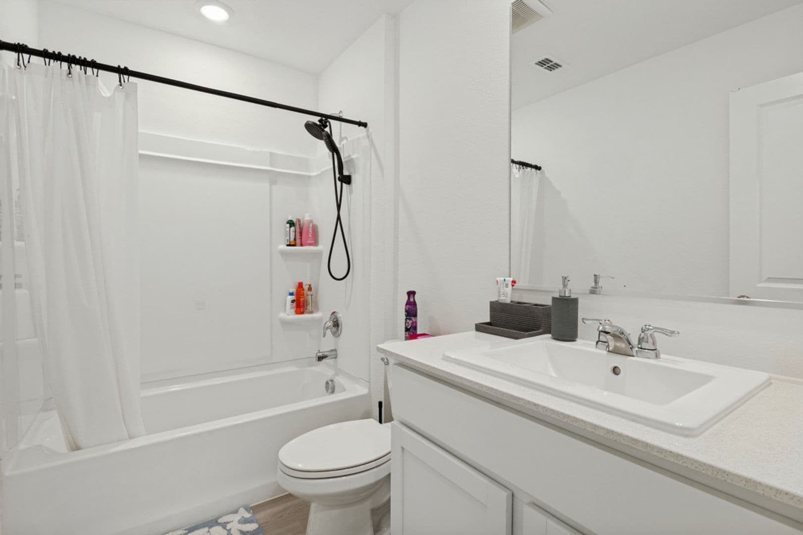Wilmer House: 238 Willow Way