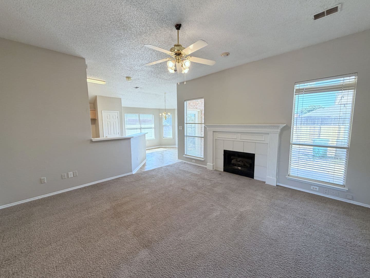 Mesquite House: 2617 Ash Creek