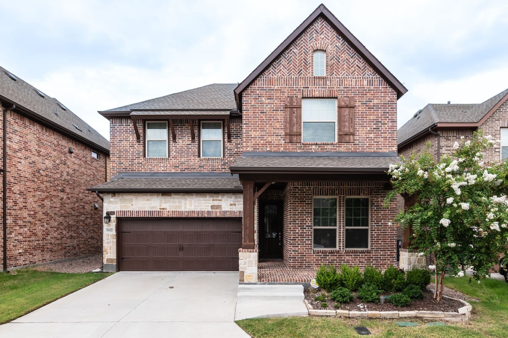 Richardson House: 5432 Caine Rd