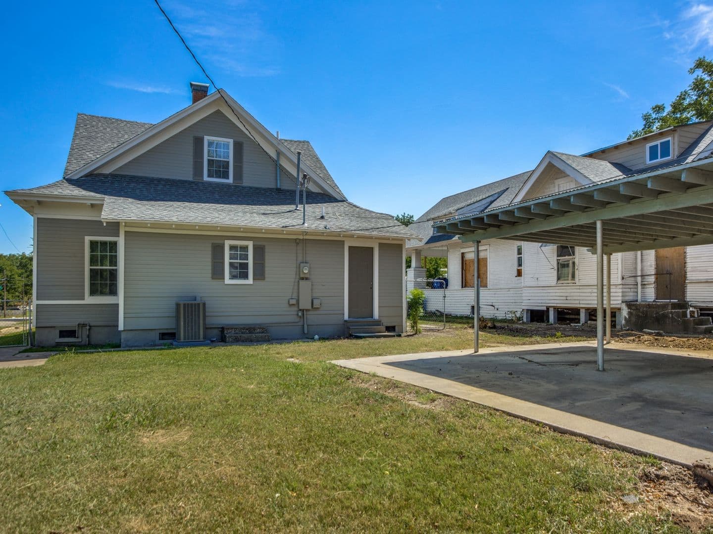 Denison House: 901 W. Morton