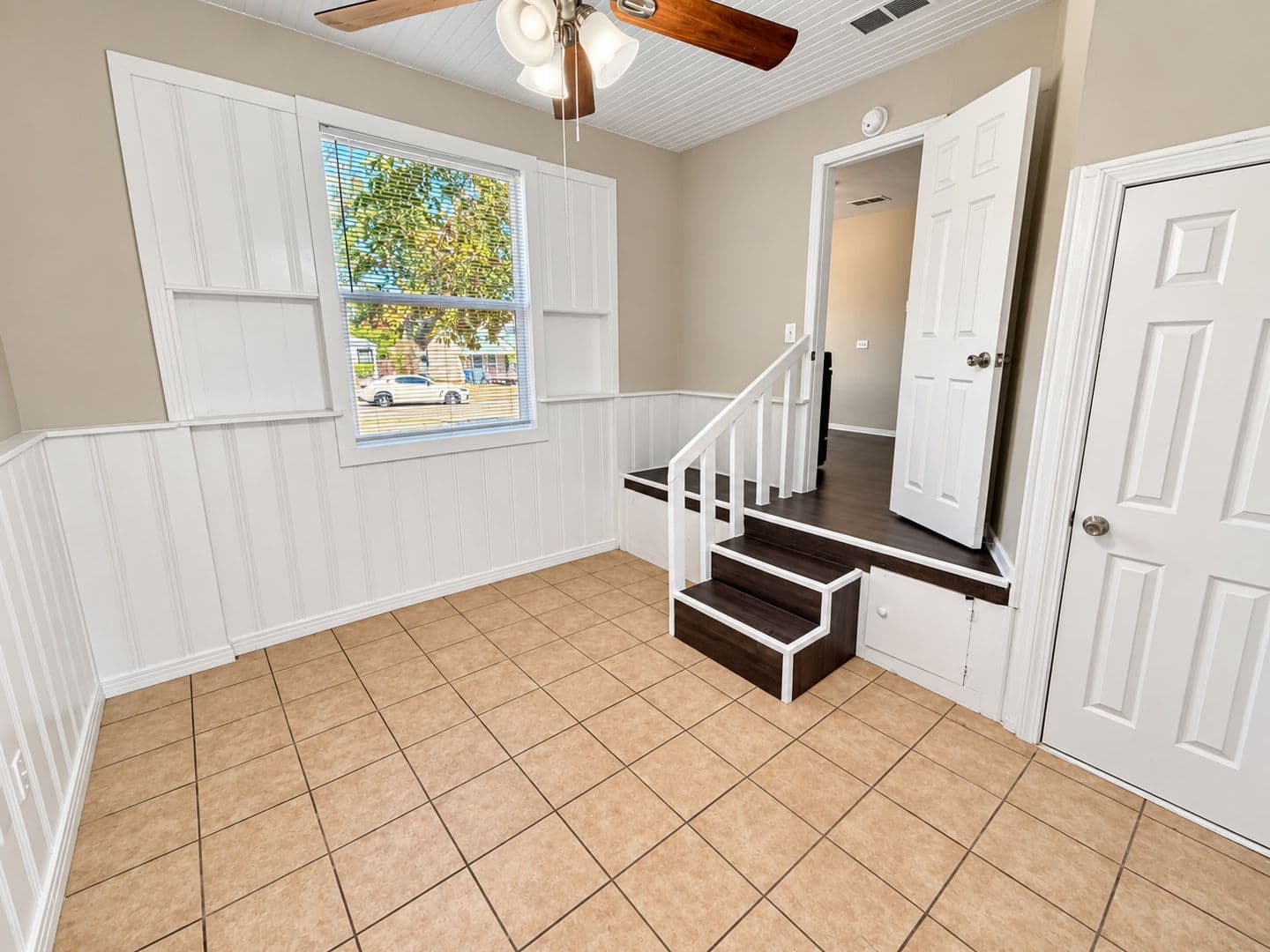 Garland House: 1514 Cedar Crest