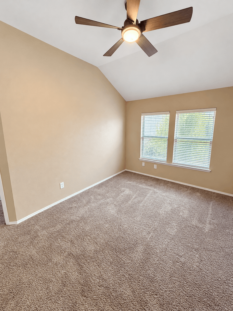 Forney House: 2111 Red River Rd