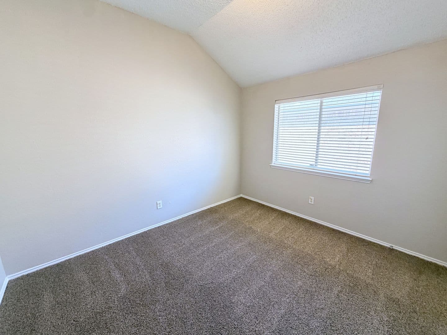 Mesquite House: 2617 Ash Creek