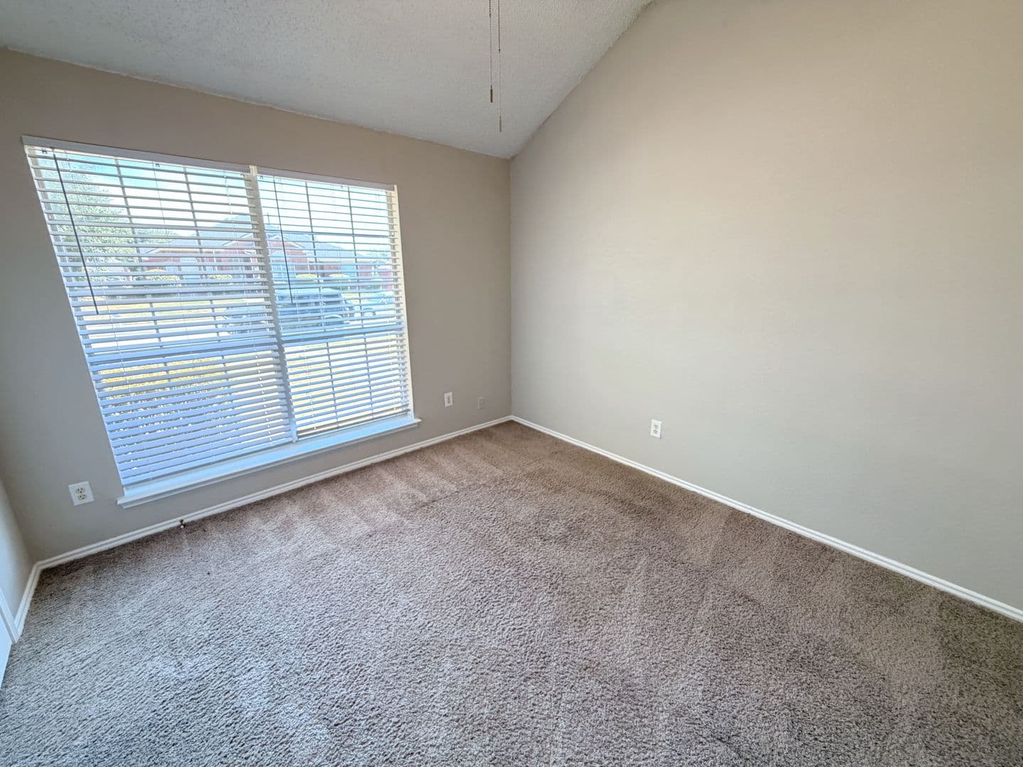Mesquite House: 2617 Ash Creek