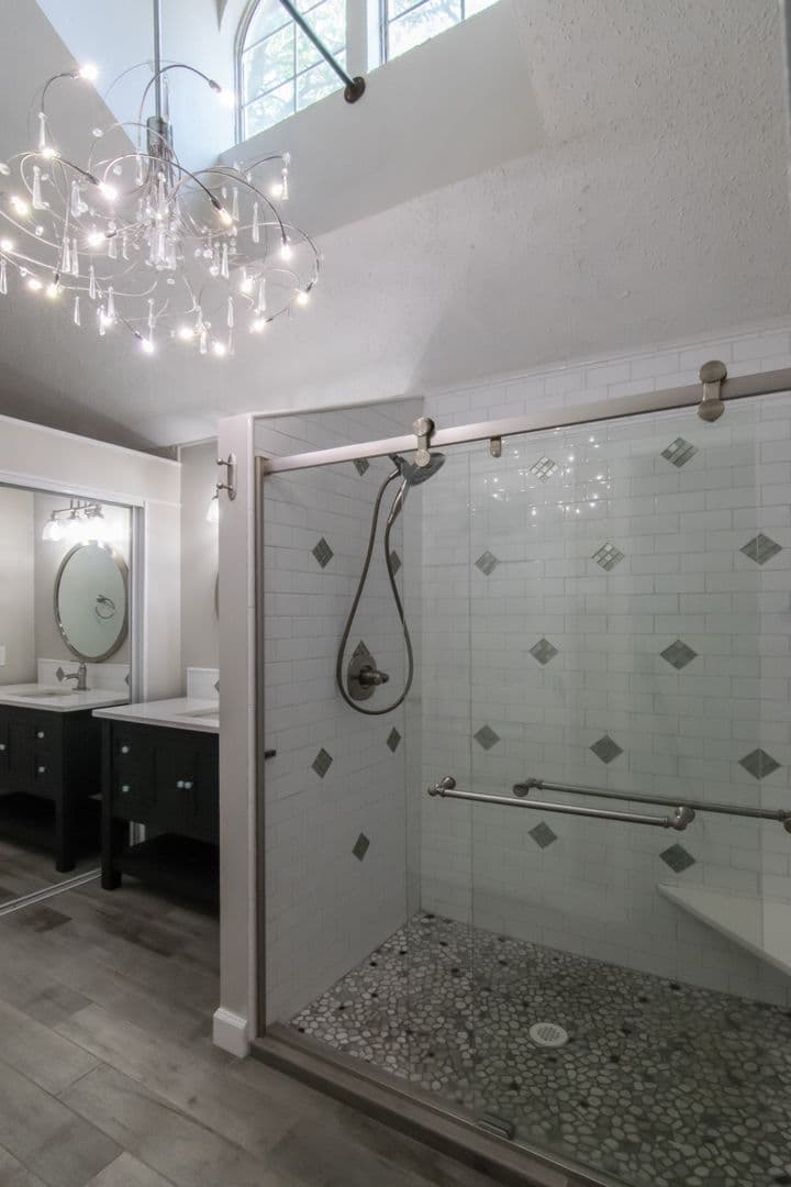 Dallas House: 3142 Royal Gable Drive